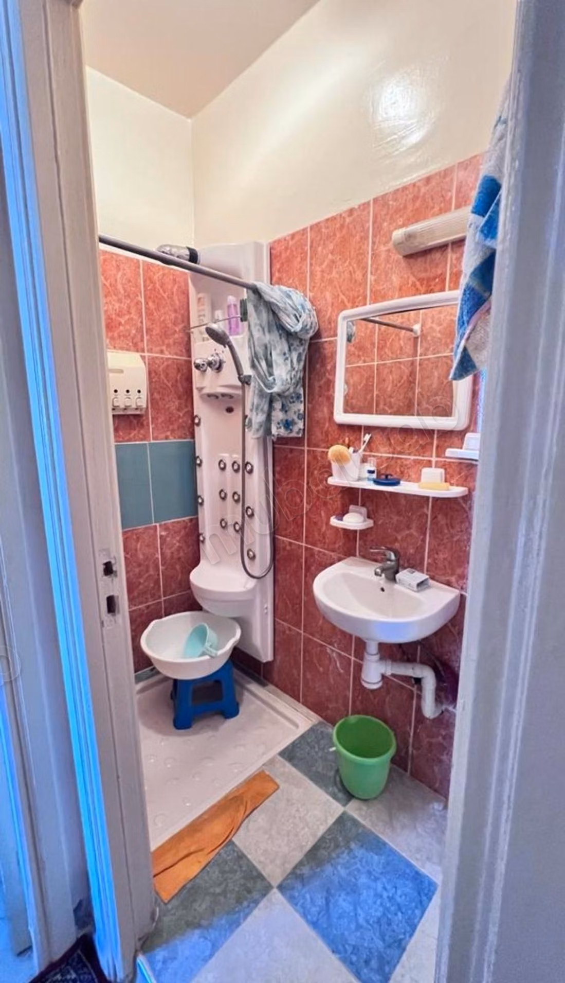 Appartement magnifique à vendre à Abwab Sala. 2 pièces. Porte solide, salon marocain
