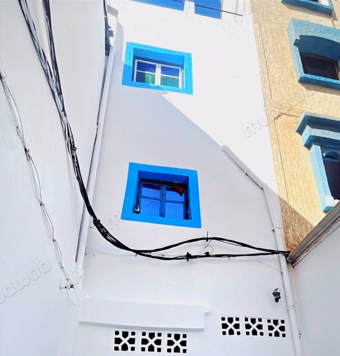 Stunning apartment for sale in Taghazout. 2 cozy bedrooms. Security door, Moroccan living room