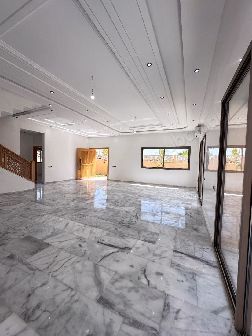 Magnificent villa for sale in Targa