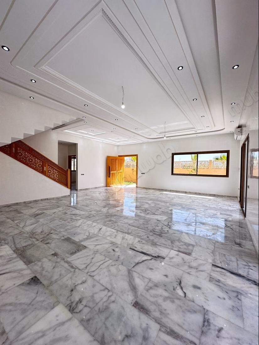 Magnificent villa for sale in Targa