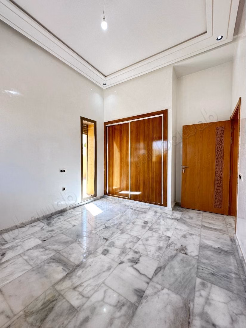 Magnificent villa for sale in Targa