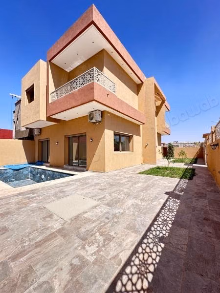 Magnificent villa for sale in Targa