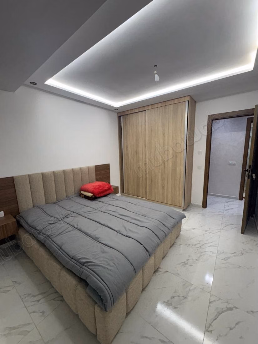 Huur van een appartement in Haut Founty. 1 Kamer. Goed ingericht