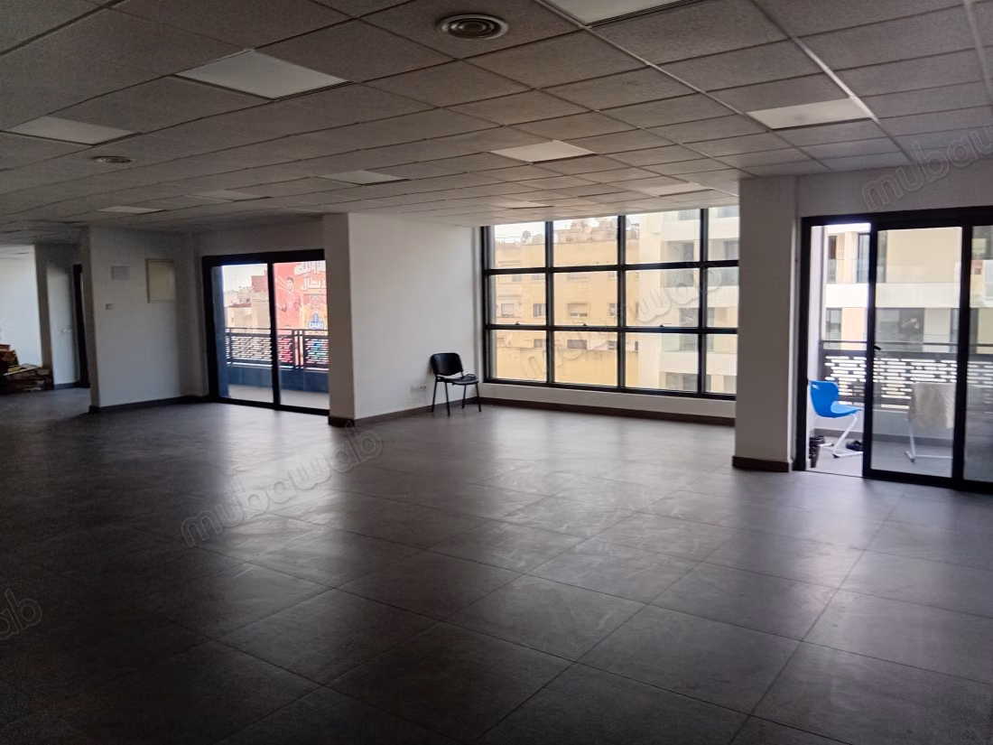 Plateaux bureau de 500 m² Open Space à Louer/ abdlmoumen