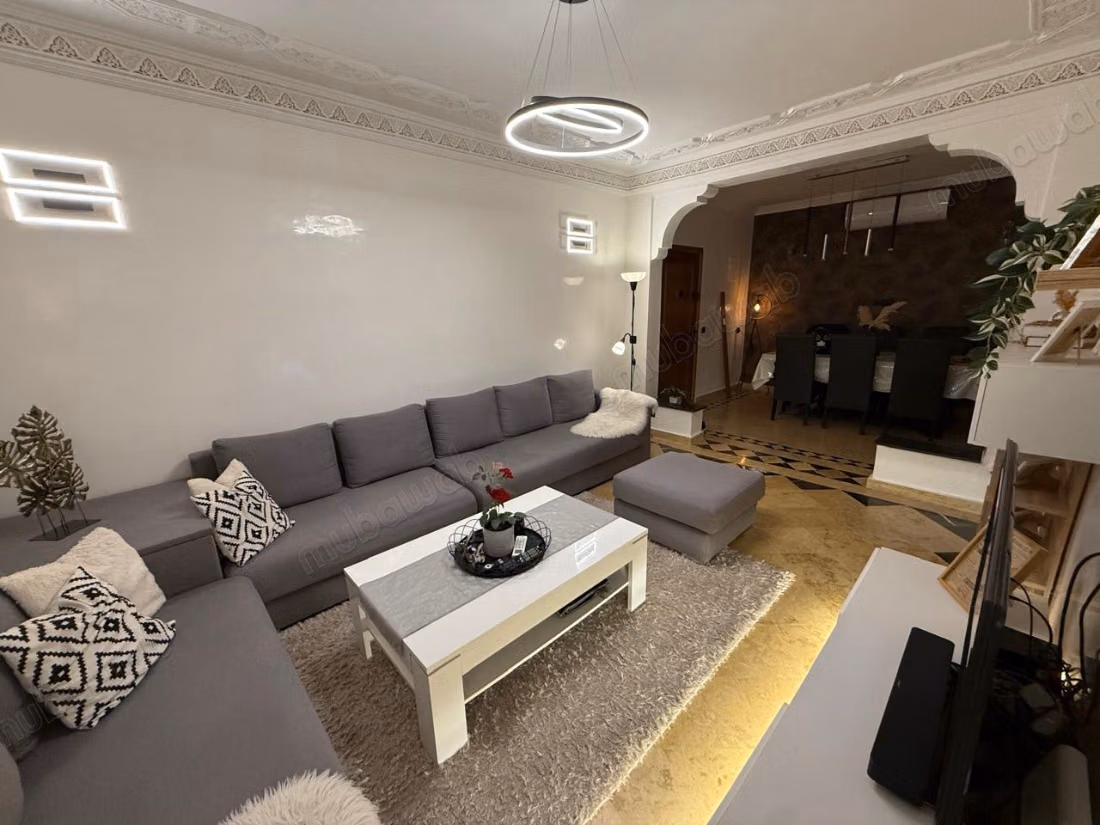Agréable appartement au debut de la Rte de fes
