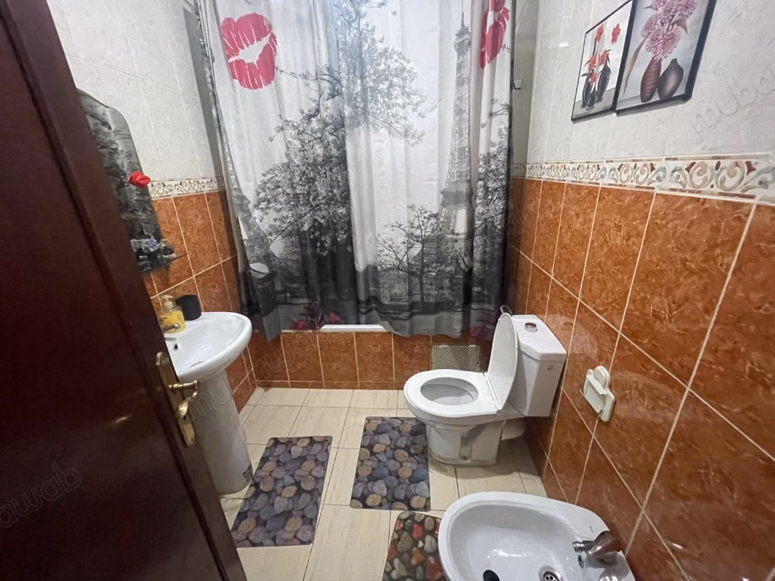Appartement loyer meublé au plein centre ville à castilla