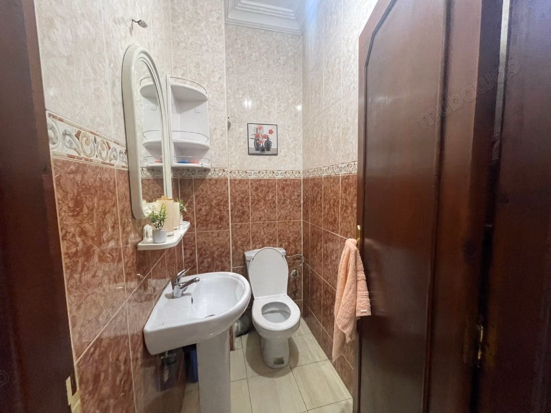 Appartement loyer meublé au plein centre ville à castilla