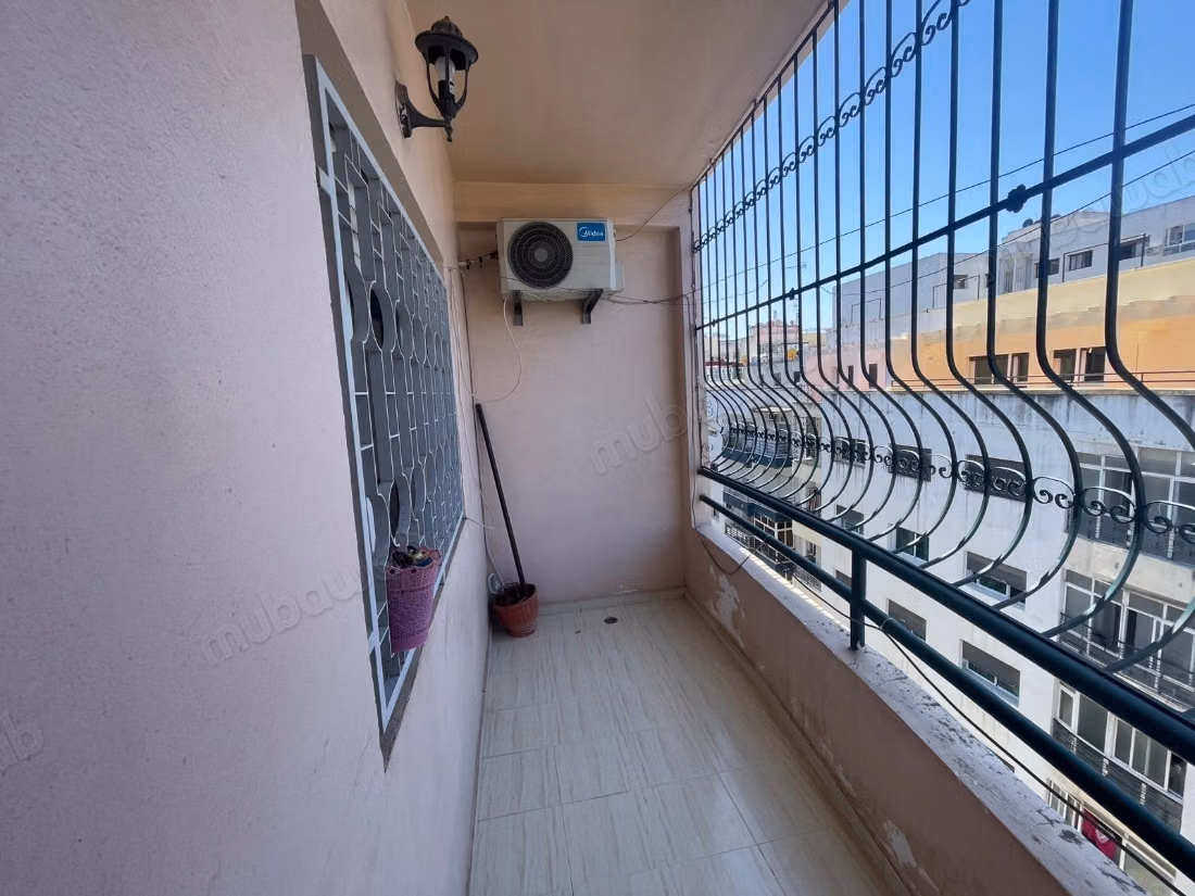 Appartement loyer meublé au plein centre ville à castilla