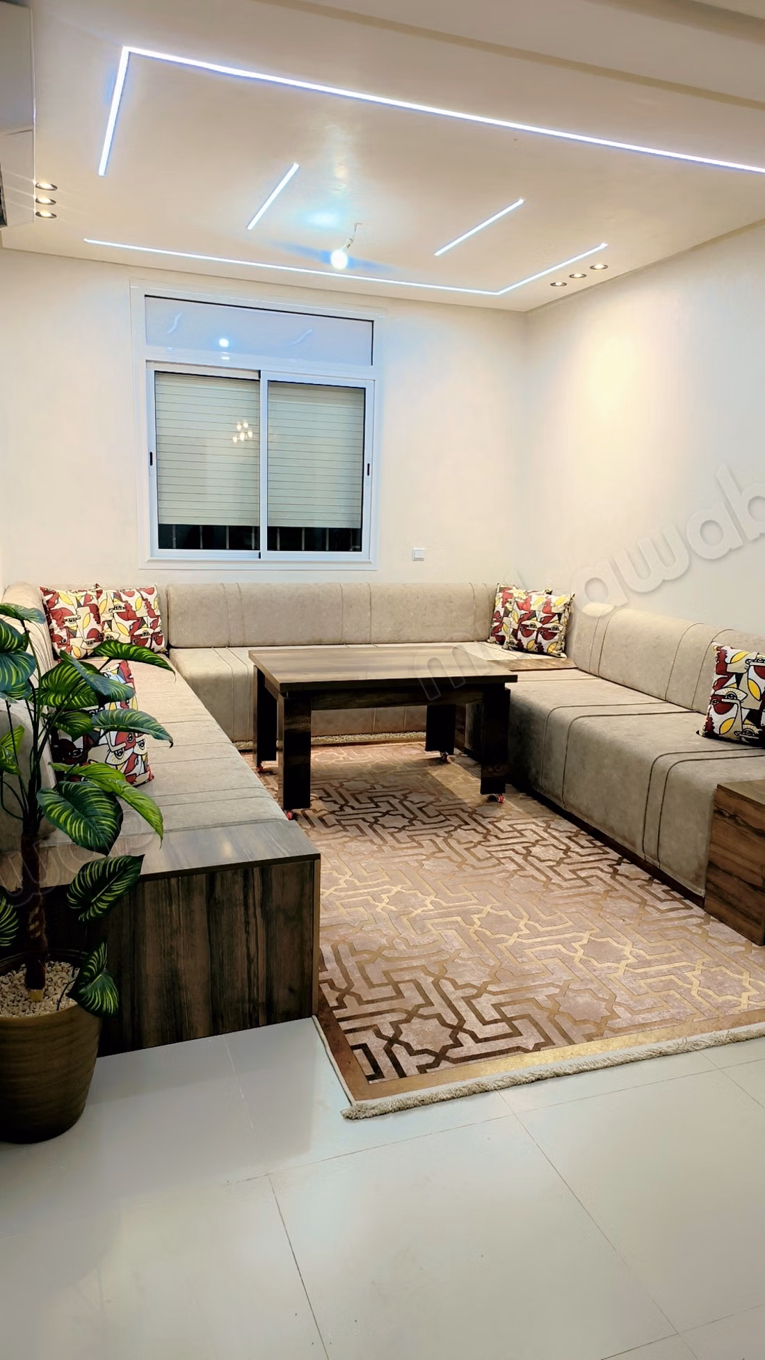 Appartement de vacances à louer à Cité al alkhawaine. Surface totale 70 m². Vue exceptionnelle sur la montagne, Fenêtres en double vitrage