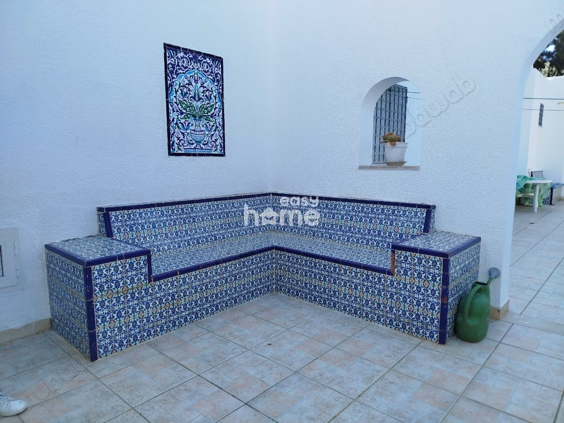 Villa de 280m² sur terrain de 475m²