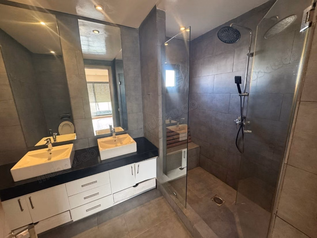 Modern villa with pool for sale - Dar Bouazza