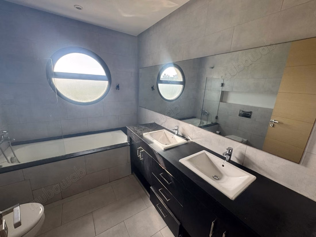 Modern villa with pool for sale - Dar Bouazza