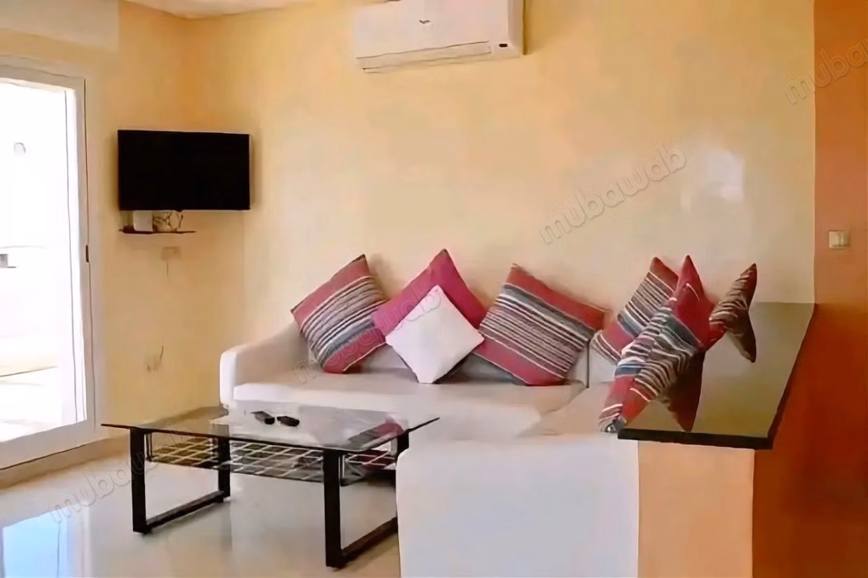 Appartements à louer à Asilah. 2 chambres magnifiques. Porte solide, résidence gardée