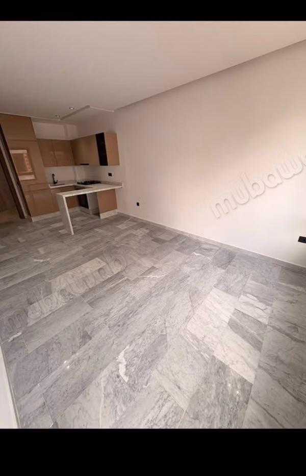 Studio moderne à louer 
QUARTIER DES HOPITEAUX