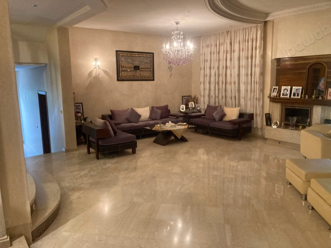 Opportunity not to be missed Large Villa in Belle vue