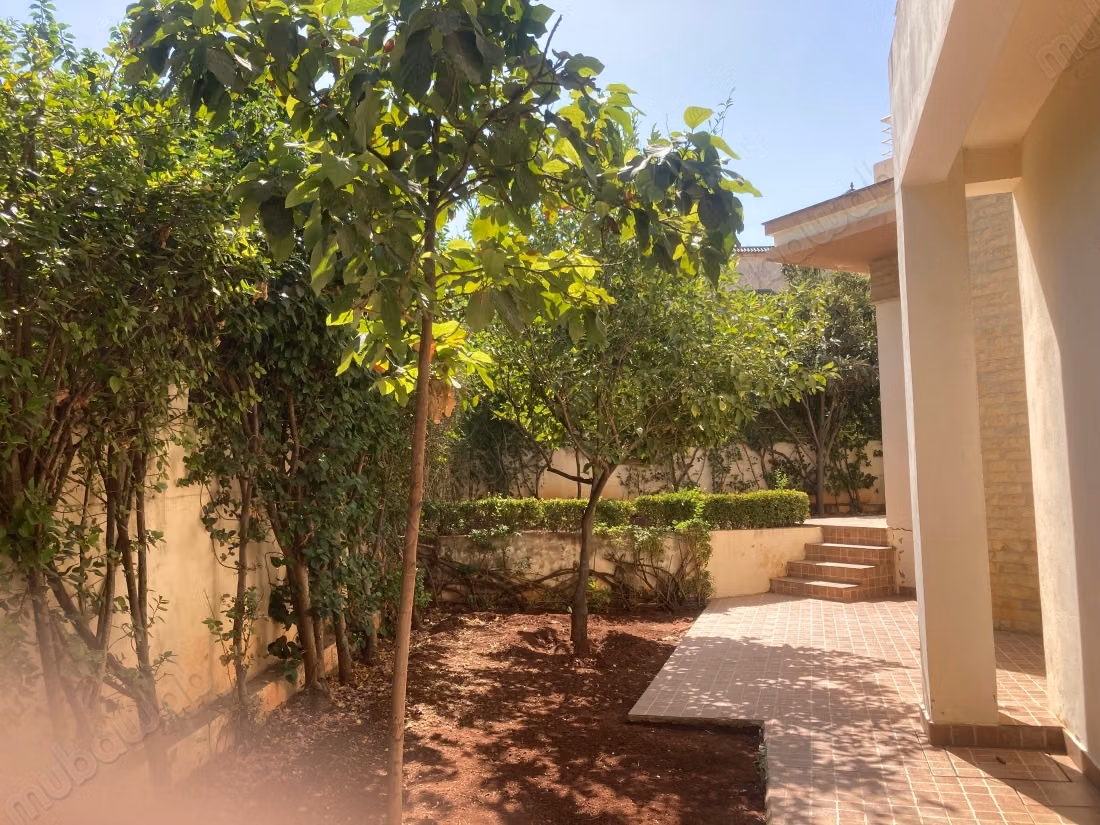 Opportunity not to be missed Large Villa in Belle vue