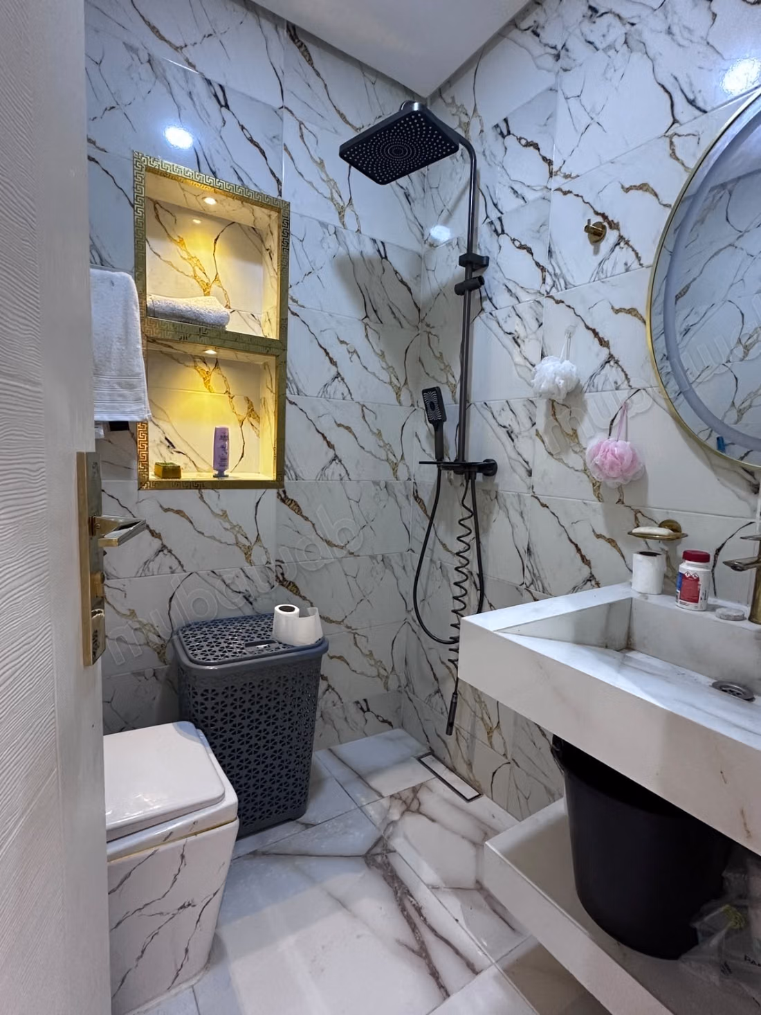 Appartement de vacances à louer à Route de Safi.
Superficie 56 m².
Porte blindée, salon marocain traditionnel