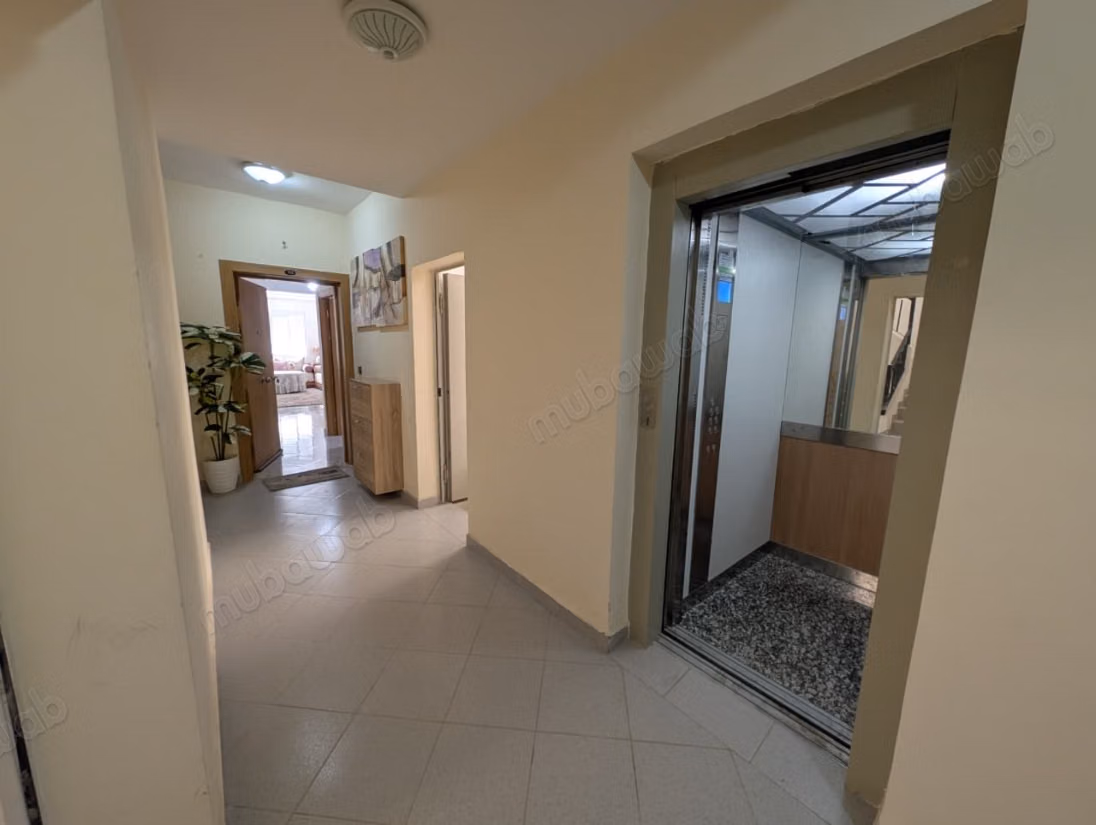 Apartment 2 bedrooms 70 m² balcony total declaration