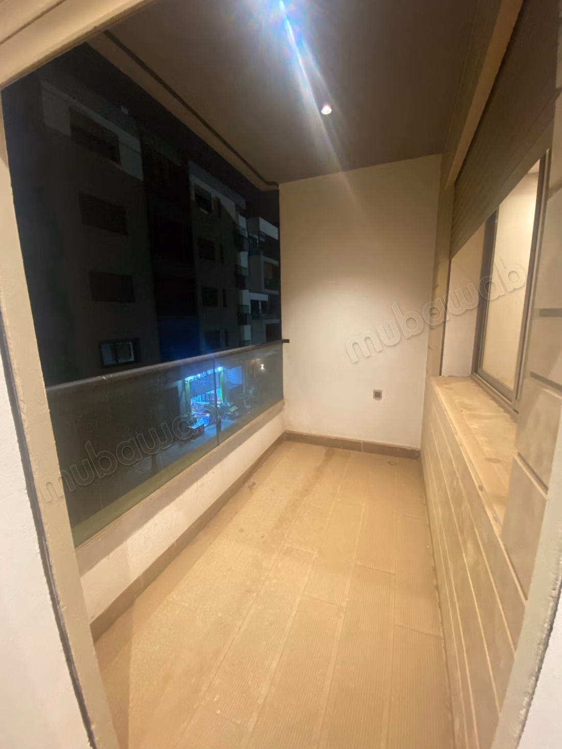 Stunning apartment for sale in Souissi. 3 comfortable bedrooms. Typical Moroccan living room, secured residence