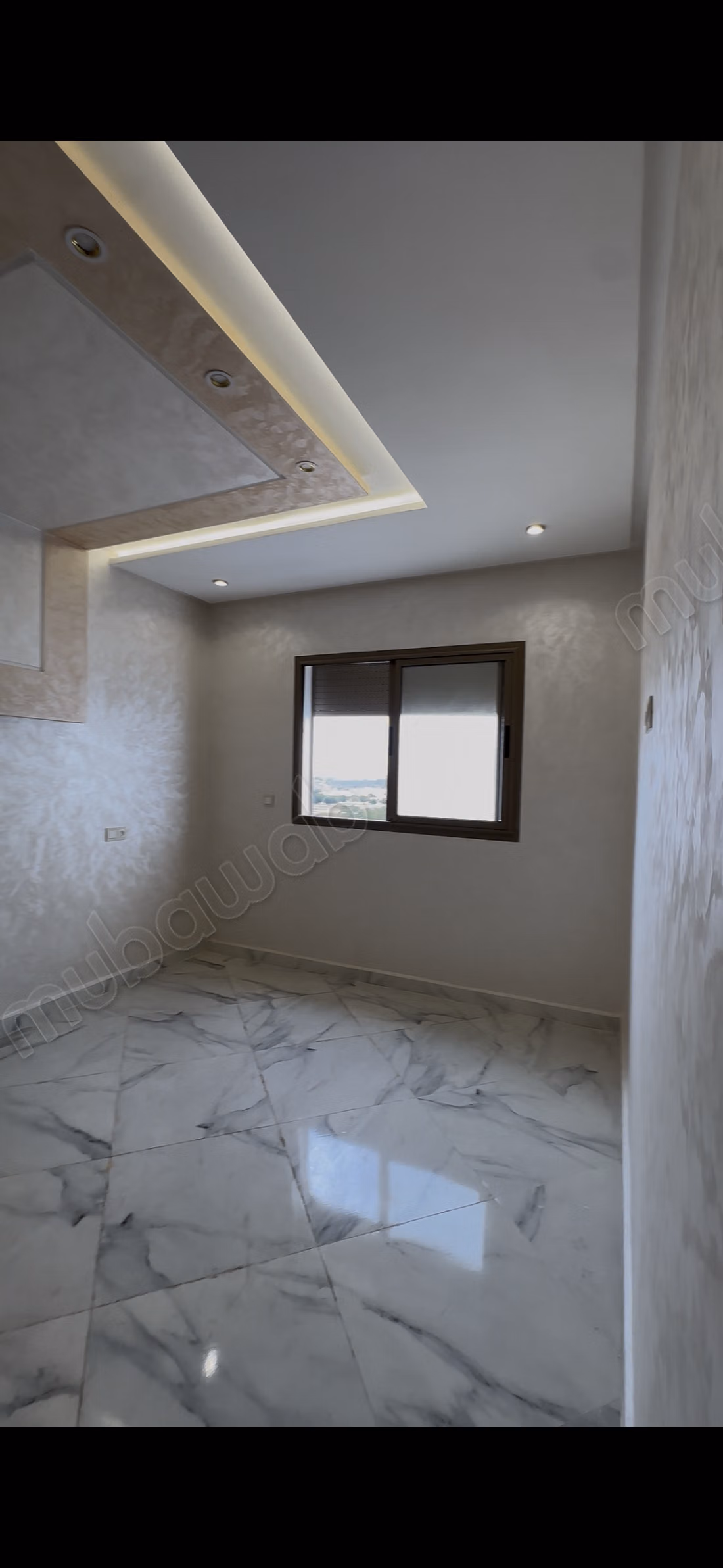 Apartment for sale in the center. 1 Room. Reinforced door, security