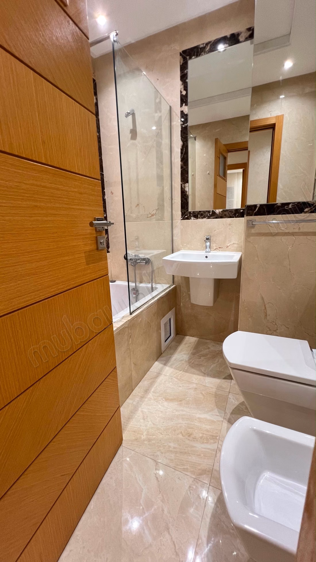 Apartment for rent in the city center