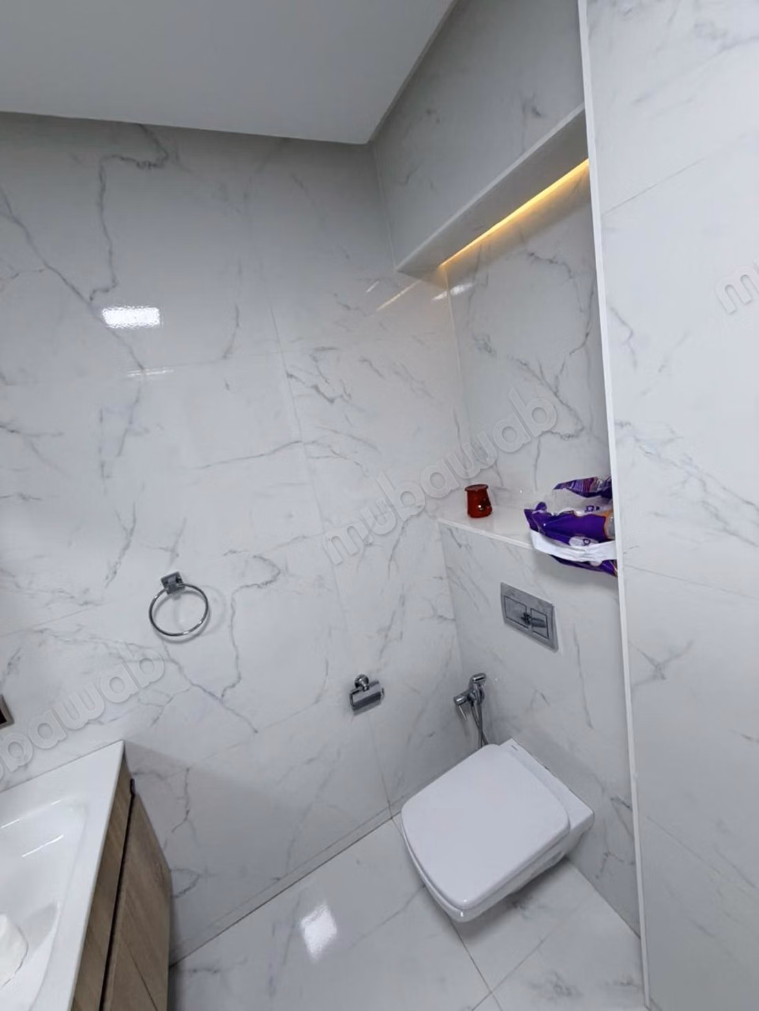 Superbe appartement à louer à Ain Mezouar. 
2 belles chambres. 
Bien meublé