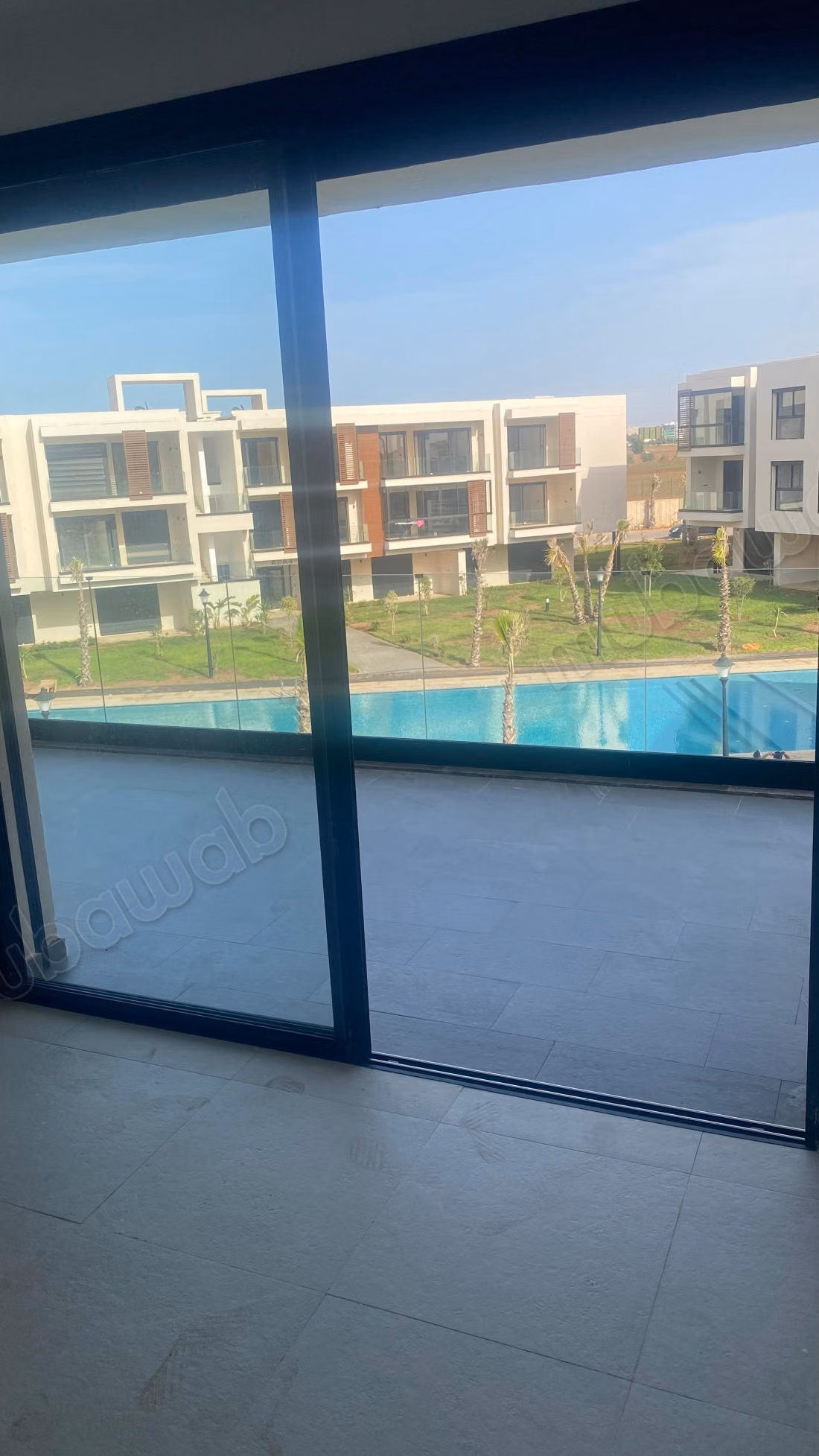 Location d'un appartement à Lamharza Essahel. 4 pièces confortables. Jardin et ascenseur