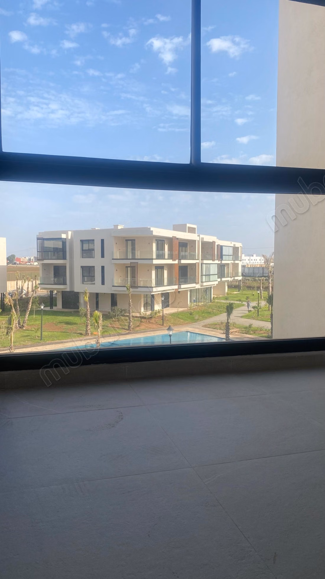 Location d'un appartement à Lamharza Essahel. 4 pièces confortables. Jardin et ascenseur