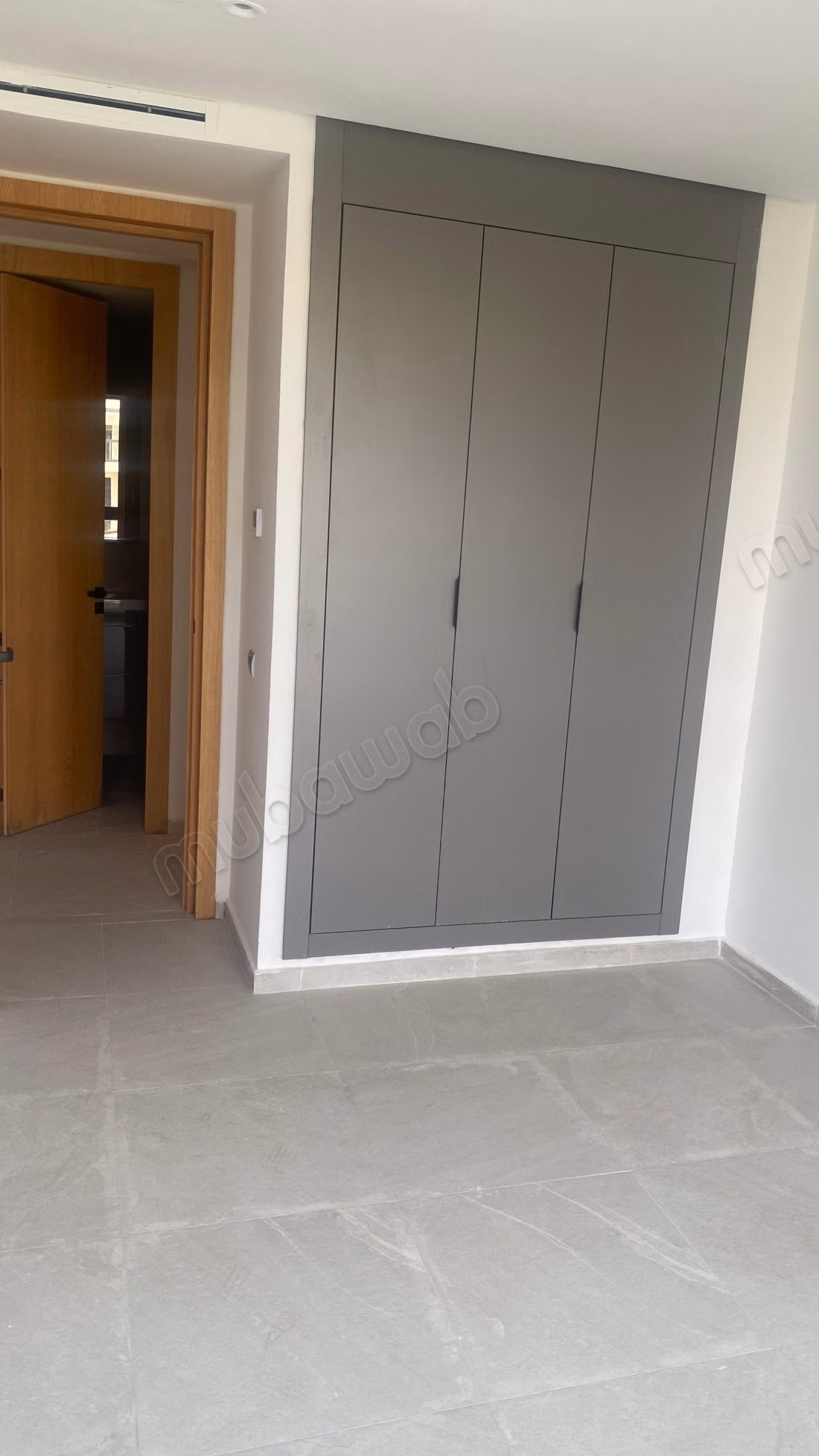 Location d'un appartement à Lamharza Essahel. 4 pièces confortables. Jardin et ascenseur