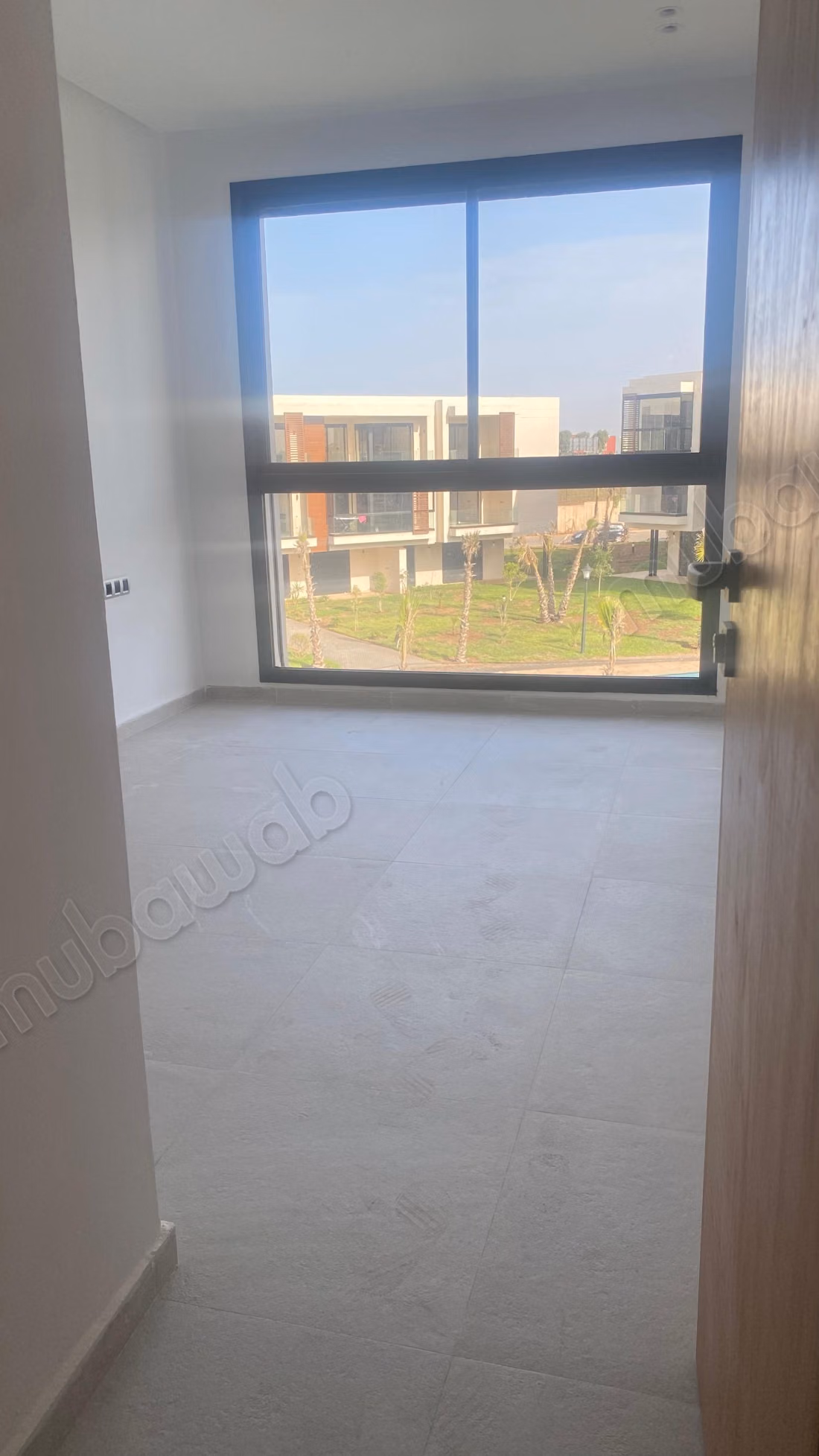 Location d'un appartement à Lamharza Essahel. 4 pièces confortables. Jardin et ascenseur