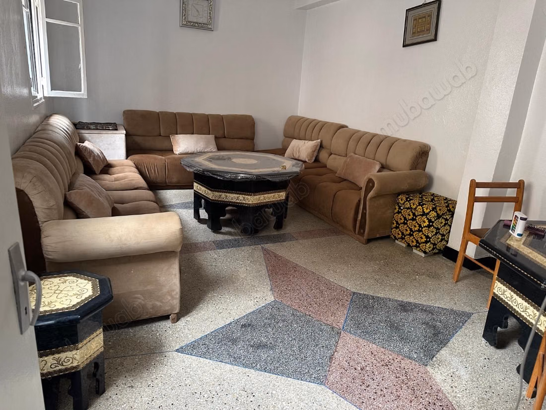 Acheter : maisons. Superficie totale 120 m²