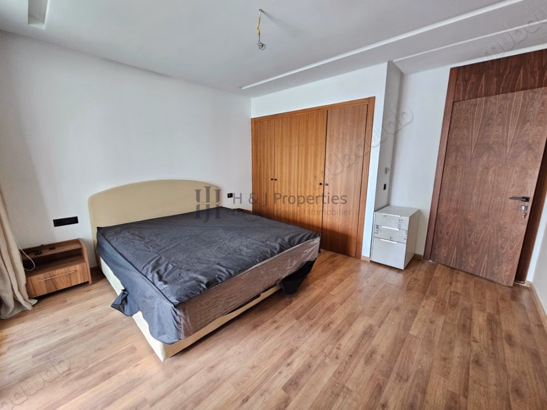 T2 meublé 84m² grande terrasse rés. Sécurisée