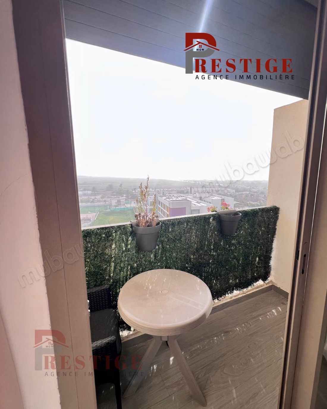 Superbe appartement à vendre. Superficie 73 m². Bien meublé