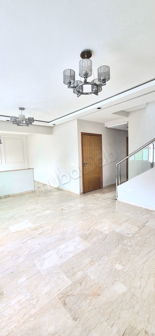 Sale Duplex 137m² 1 apartment per floor