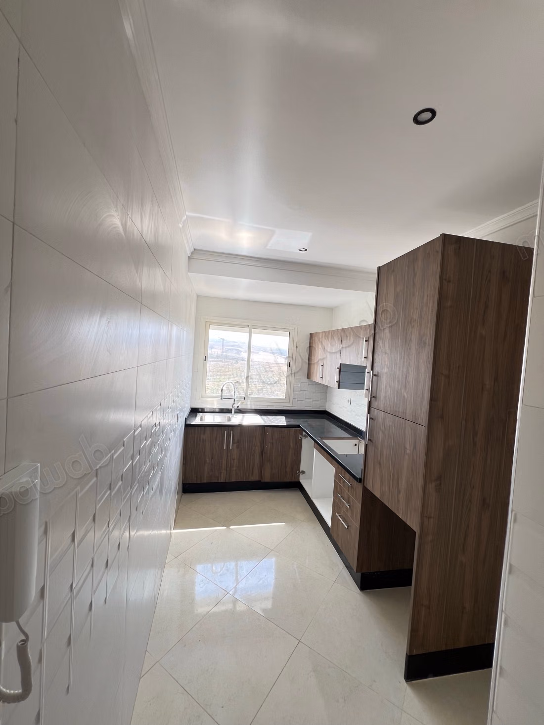 Apartment for sale in Asilah. Area 65 m². Quiet environment with sea view, central heating