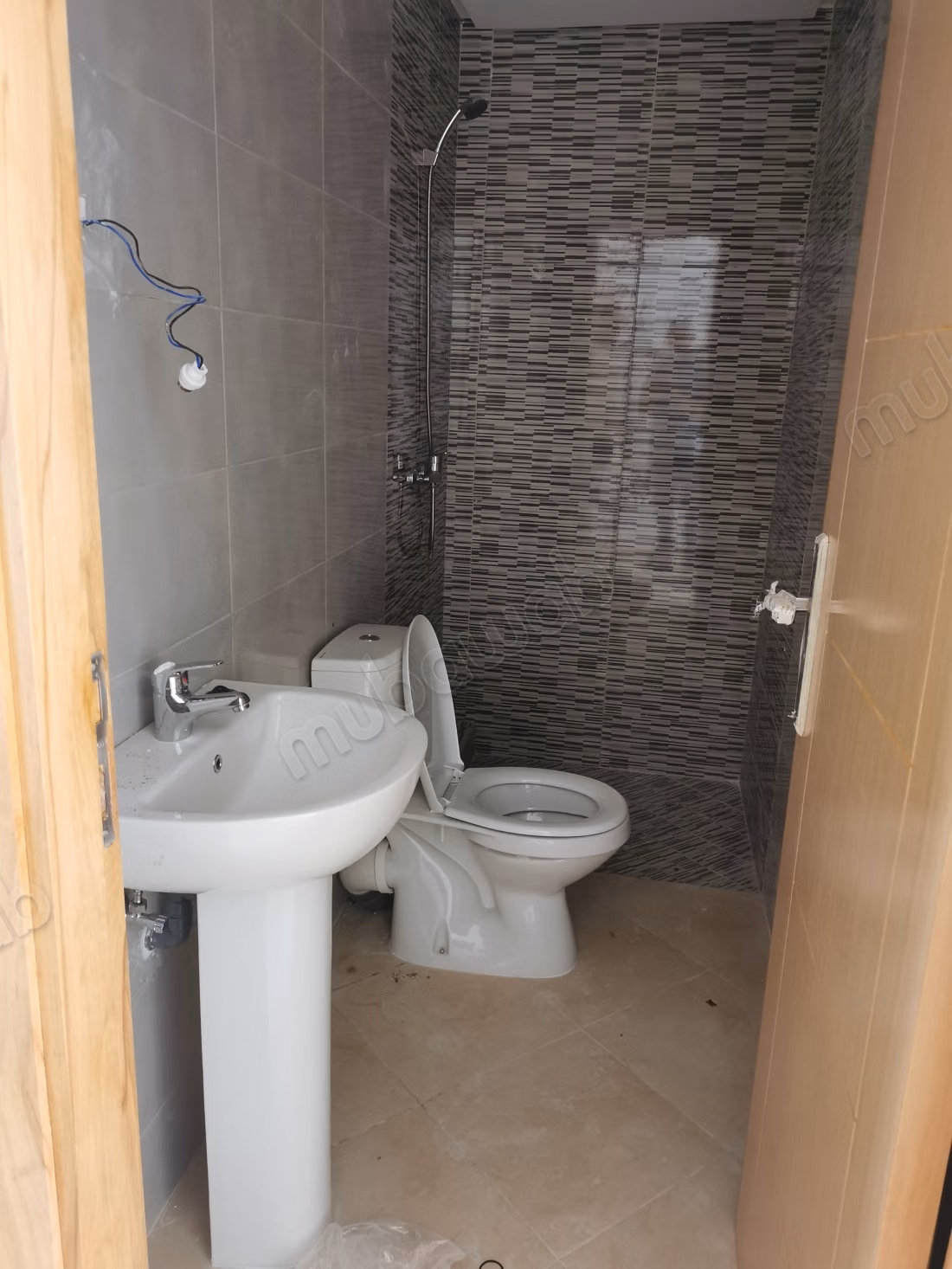 Very nice apartment for rent in Wifak. 1 Room. Elevator