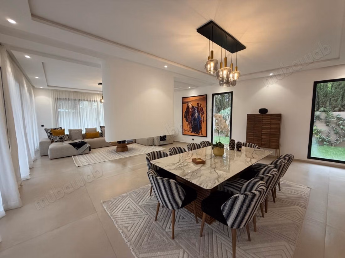 Amelkis: Luxurious villa for sale furnished, 5 Suites, Staff room, Private pool