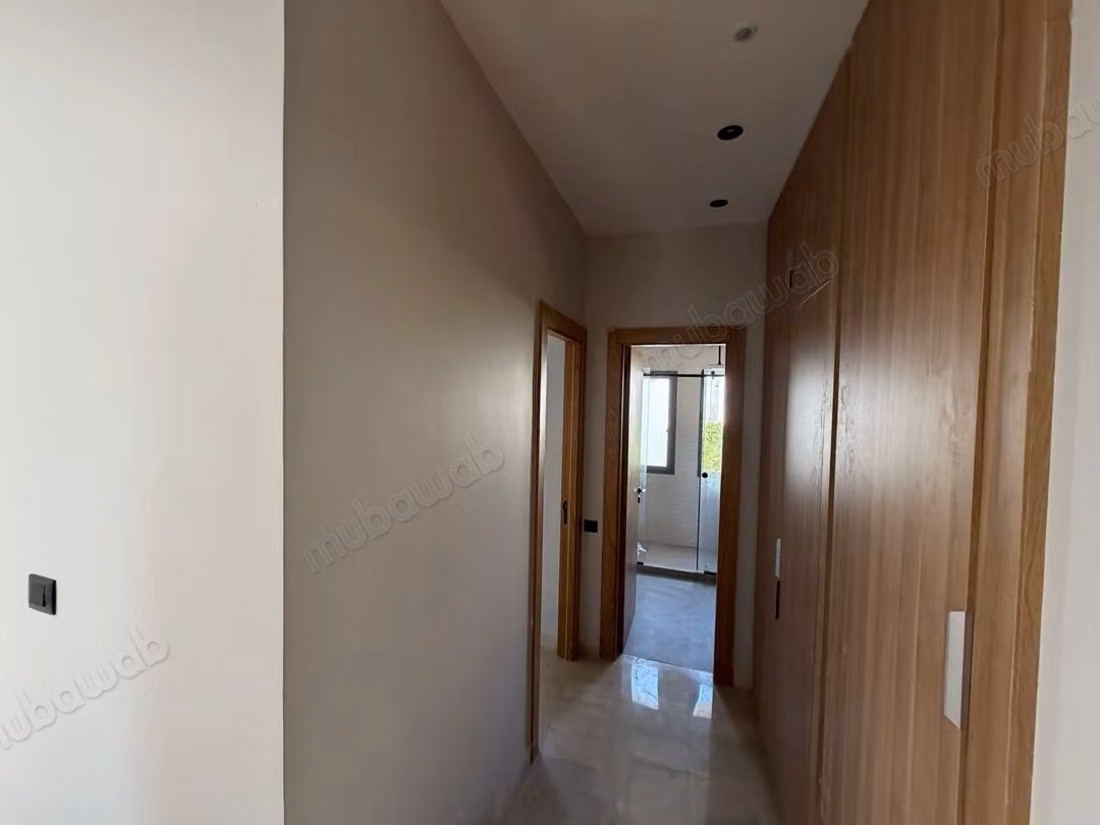 Beautiful villa for rent in Californie. 
4 rooms