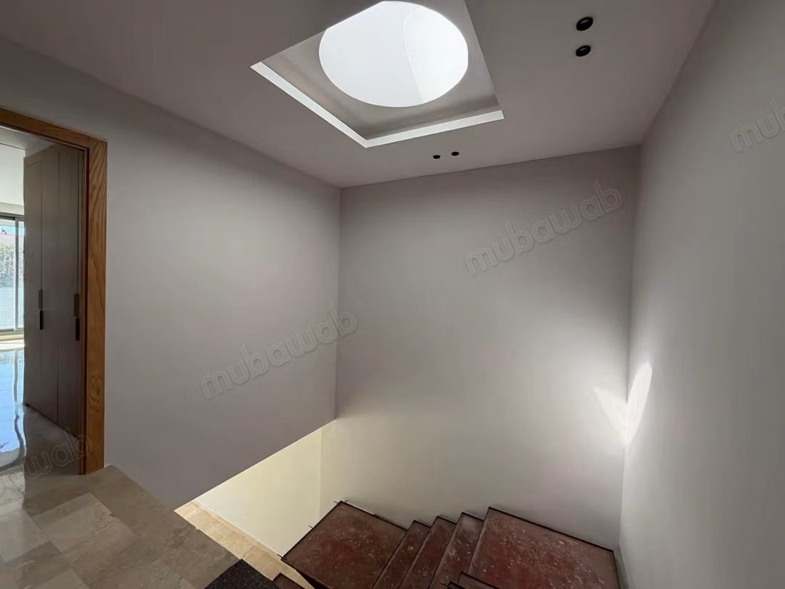 Beautiful villa for rent in Californie. 
4 rooms