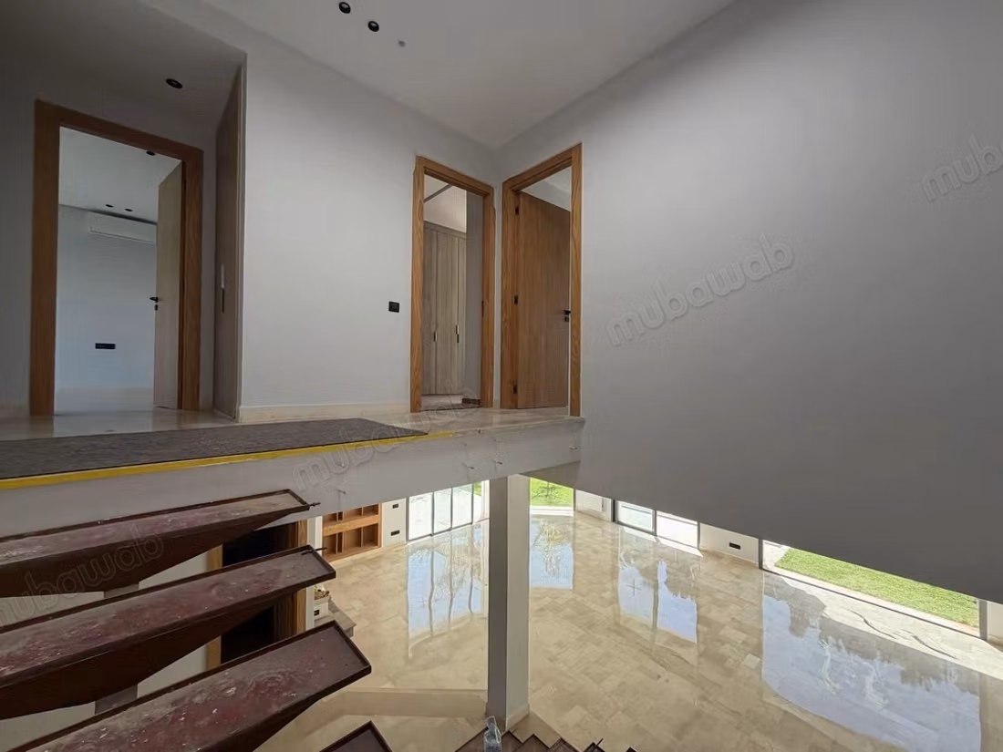 Beautiful villa for rent in Californie. 
4 rooms