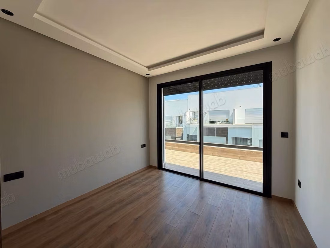 Lovely apartment for rent in Ferme Bretonne Hay Arraha.
Area of 101 m²