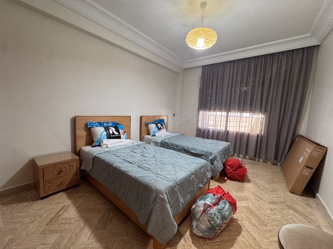 Appartement à louer à Racine. Superficie de 240 m²