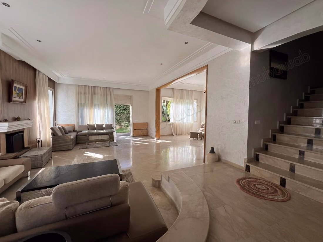 Luxury Villa for sale in Ain Diab.
Total area 197 m²