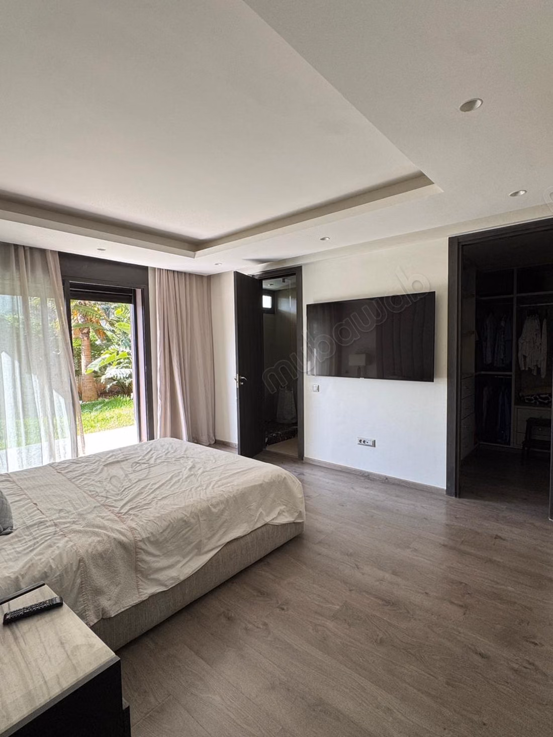 Apartment for sale in Ain Diab. Area of 388 m²