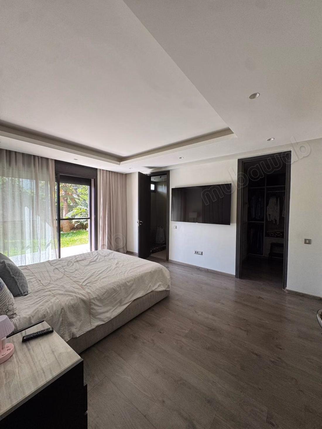 Apartment for sale in Ain Diab. Area of 388 m²