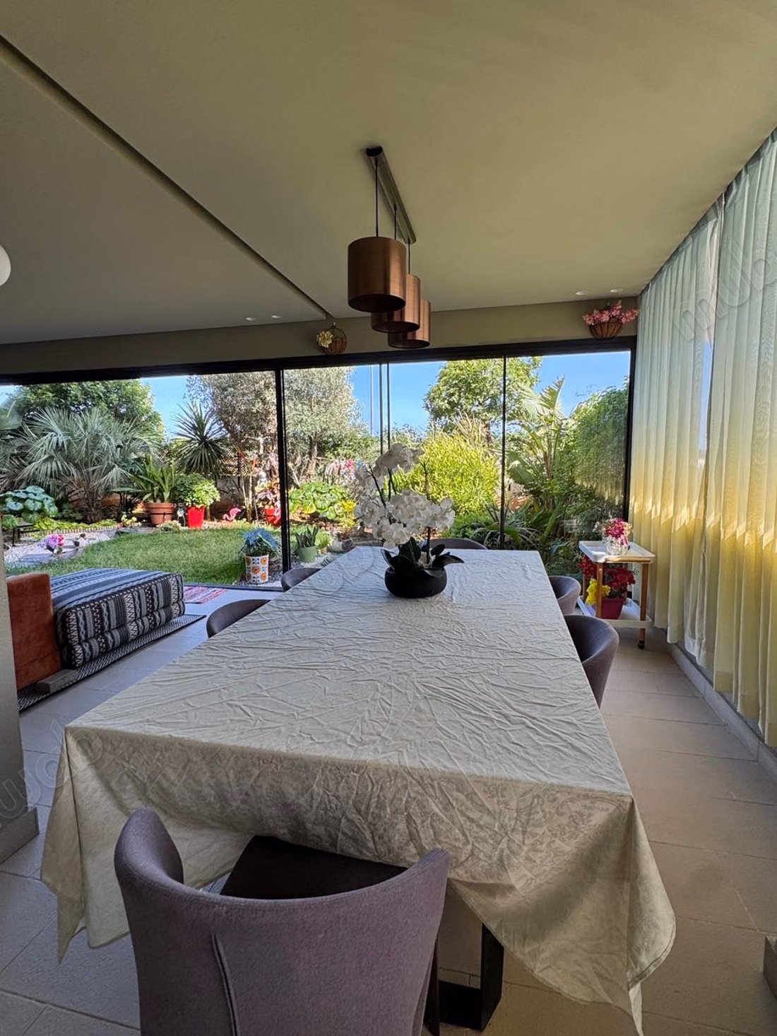 Apartment for sale in Ain Diab. Area of 388 m²