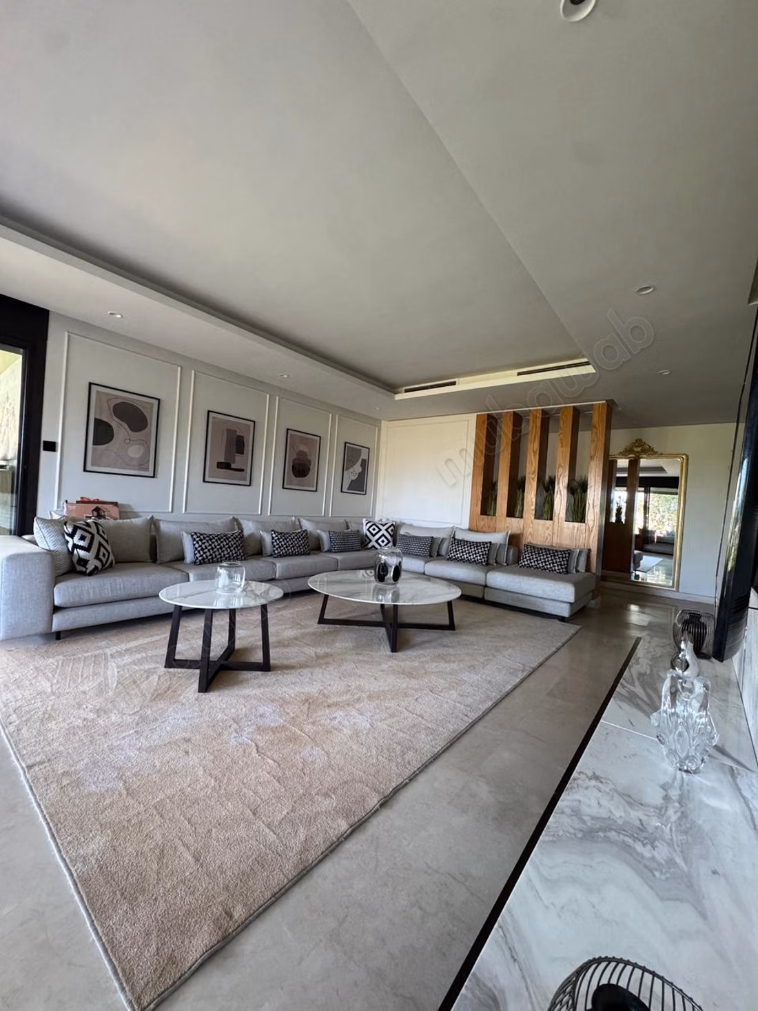 Apartment for sale in Ain Diab. Area of 388 m²