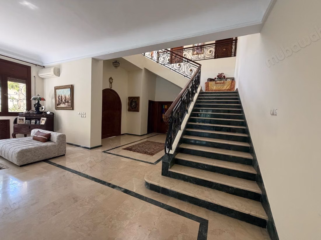 Fabulous villa for sale in Californie. 4 rooms