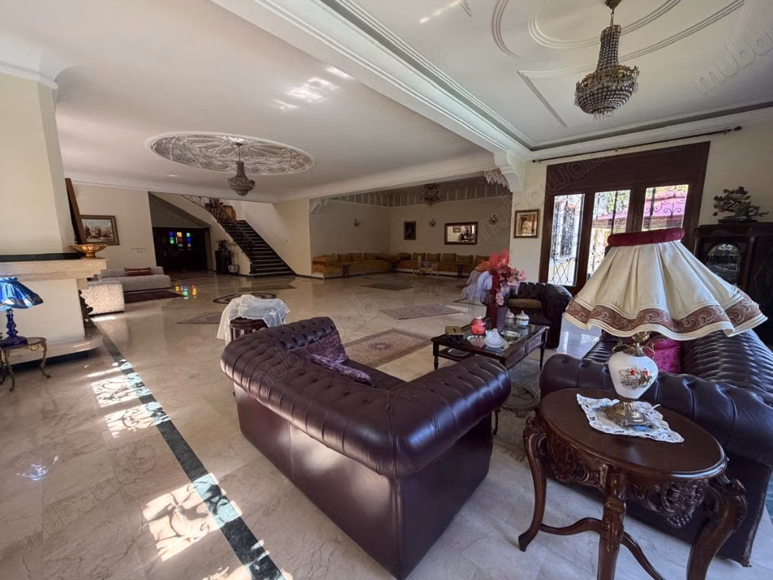 Fabulous villa for sale in Californie. 4 rooms