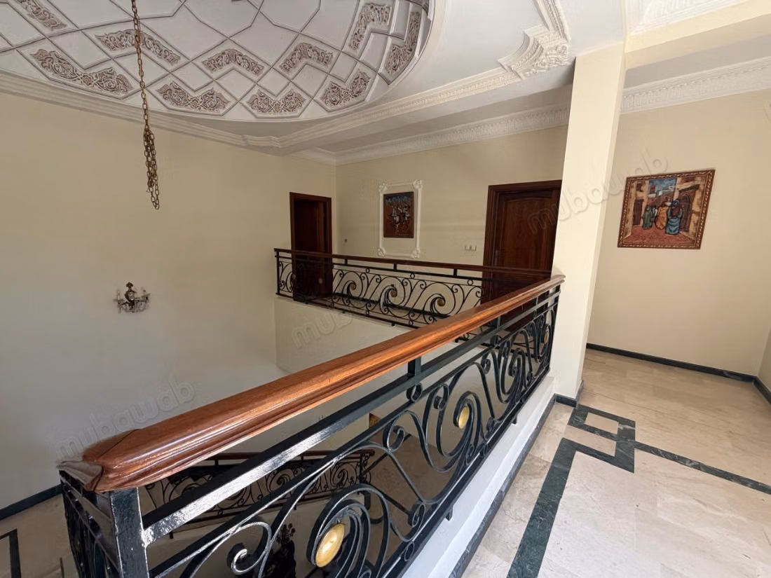 Fabulous villa for sale in Californie. 4 rooms